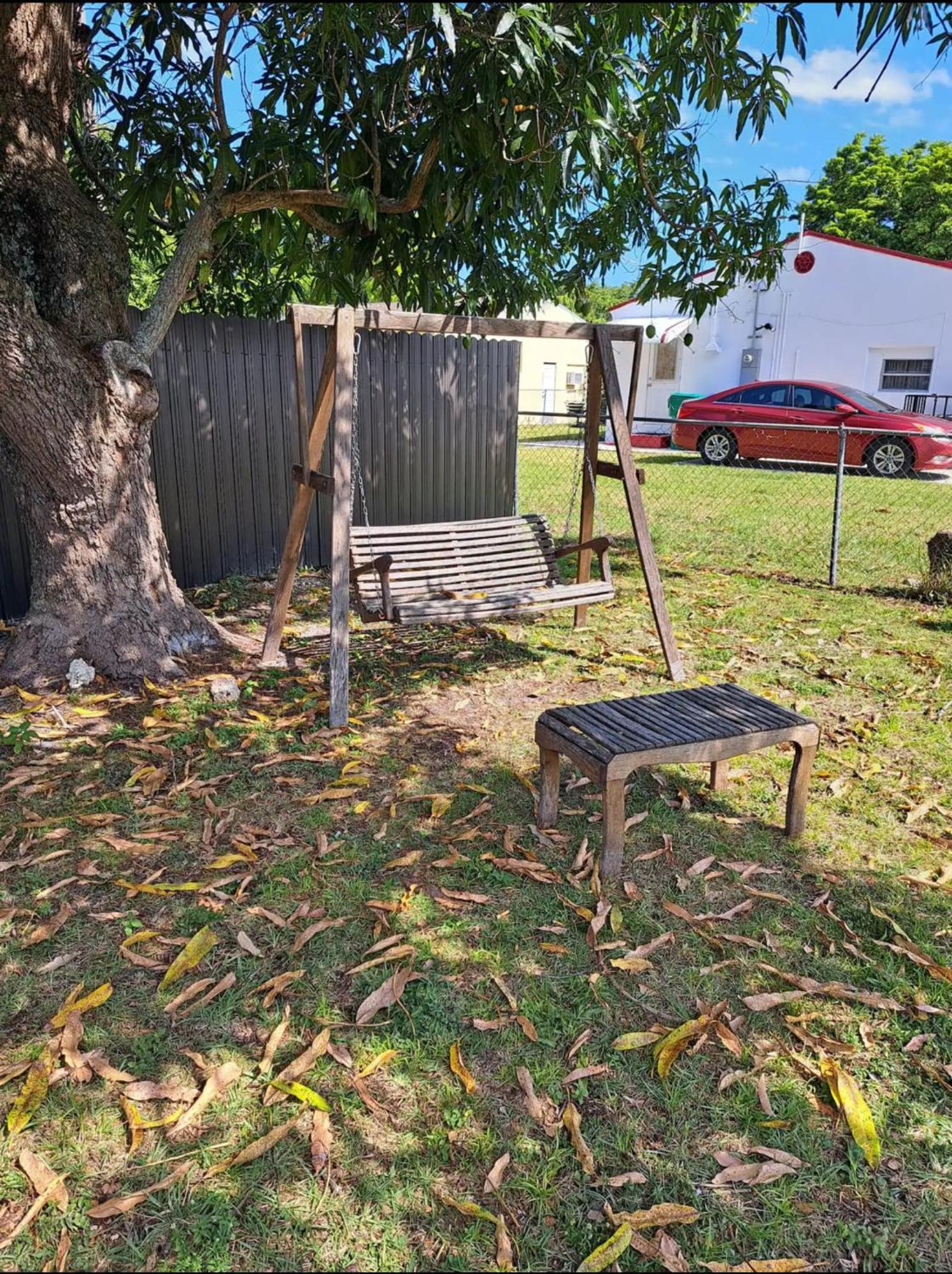 Digital Nomad Community Near Wynwood Hostel
